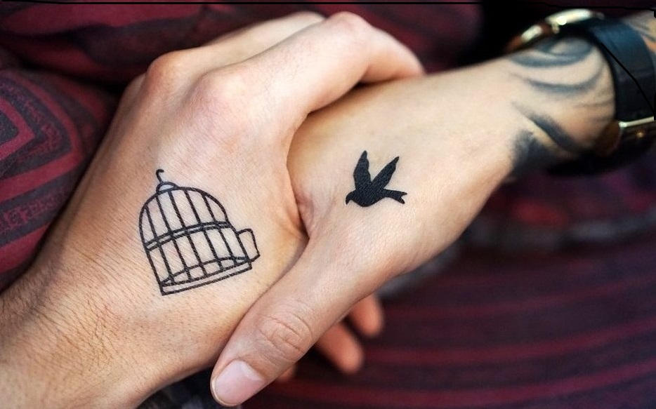 tattoo-2894318_960_720-копия-935×592 (1)